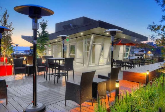 Rentable Rooftop Terrace at Astro Apartments, Washington
