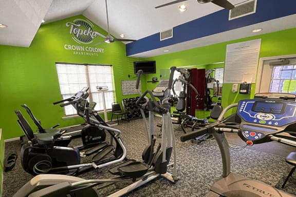 on-site gym at crown colony apartments