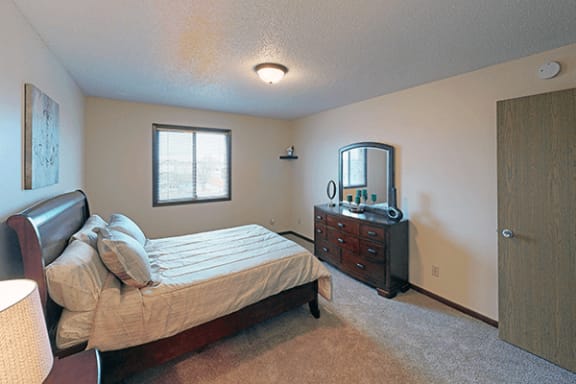 carpeting in bedroom at park meadows apartments