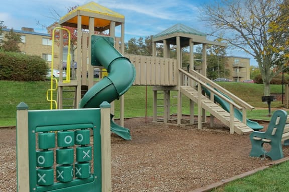 playground amenity at waterstone place apartments