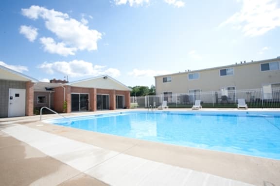 Blue Cool Swimming Pool at Arbor Pointe Townhomes, Michigan, 49037-2040