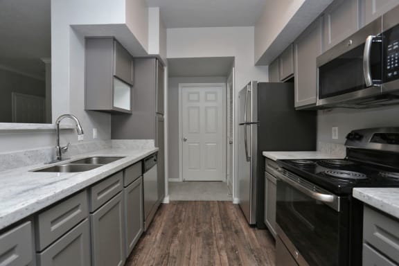 Kitchen gallery at The Moorings, League City, 77573
