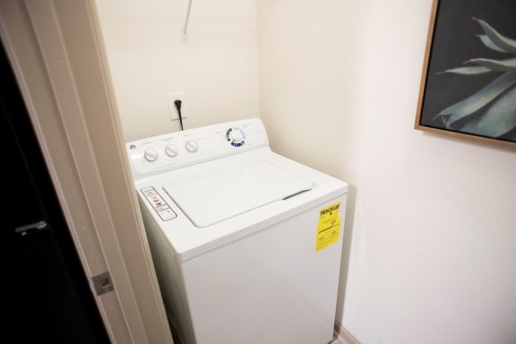 Washer/Dryer Connections at Walden Oaks, Anderson, 29625