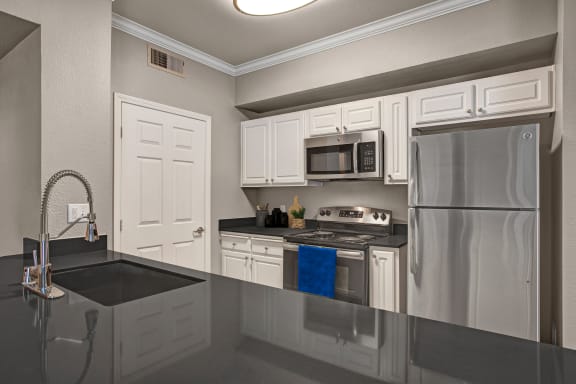 Photos and Video of Broadleaf Apartments in Sacramento CA