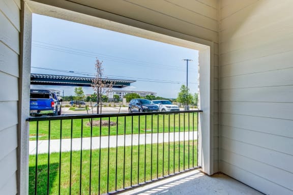 B1-Live Oak Patio B1-Live Oak Patio