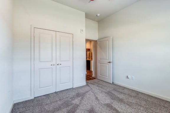 B1-Live Oak 2nd Bedroom B1-Live Oak 2nd Bedroom