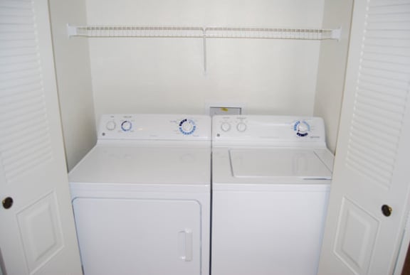 Full-Size Washer and Dryer in Every Home at Colonial Pointe at Fairview Apartments, Bellevue
