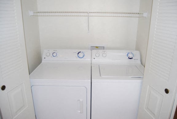 Full-size Washer/Dryer at Hunters Pond Apartment Homes in Champaign, IL