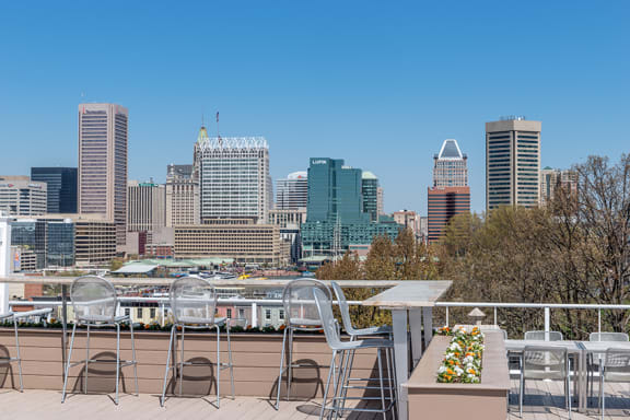 Harbor Hill Apartments rooftop lounge