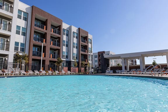Resort-style swimming pool - NOVA at Green Valley