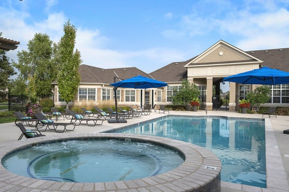 The Fairways at Corbin Park resort-style pool with spa and sundeck