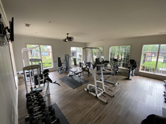 Fitness Center With Modern Equipment at The Crest at Sugarloaf, Lawrenceville, GA