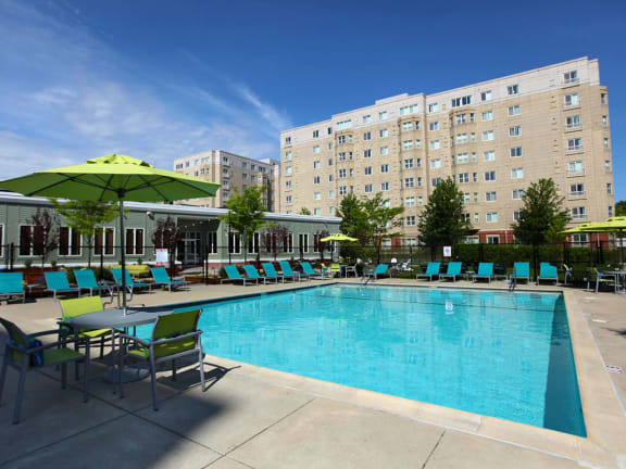Quincy MA Apartments with Pool and Outdoor Living-HighPoint Apartments