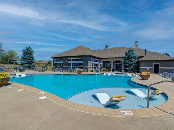 Pool Area at Dakota Ridge Apartments, Littleton, CO 80127