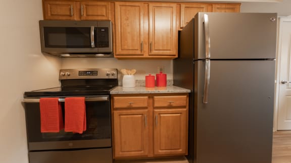 Kitchen Cabinets and Appliances at Cromwell Valley Apartments, Towson