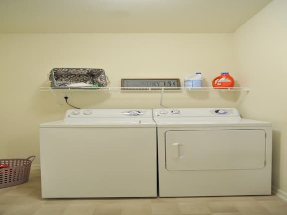 Washer And Dryer In Unit at Killian Lakes Apartments and Townhomes, Columbia