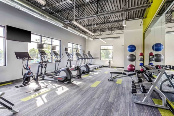 Fitness Center With Modern Equipment at The Ponds of Naperville, Naperville