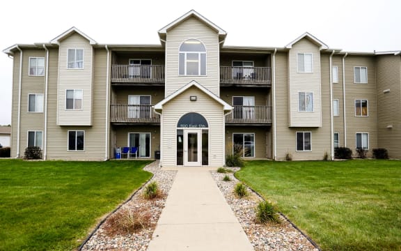 Apartments with patio/balcony in Sioux City
