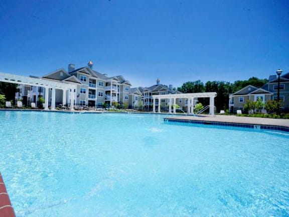 Expansive swimming pool at Fenwyck Manor Apartments, Chesapeake