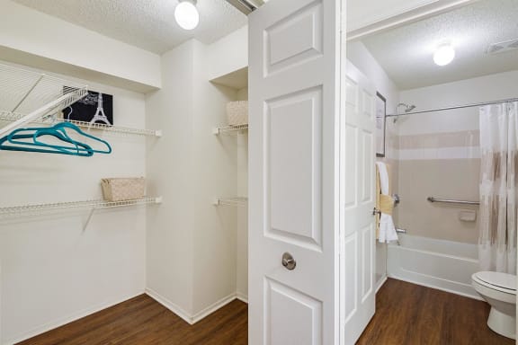 model closet bath at Altitude at Blue Ash, Ohio, 45242