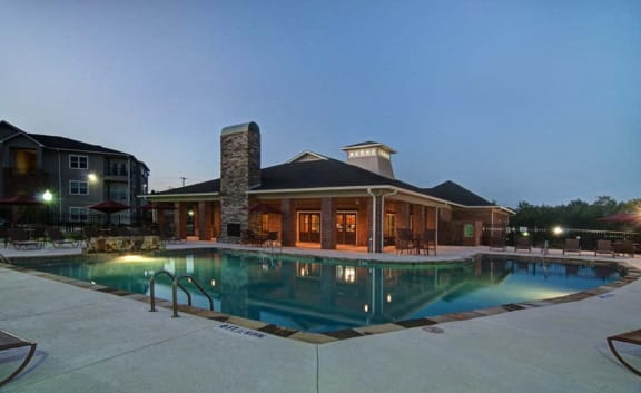 Luxury Pool at Cumberland Place Apartment Homes, Texas, 75703