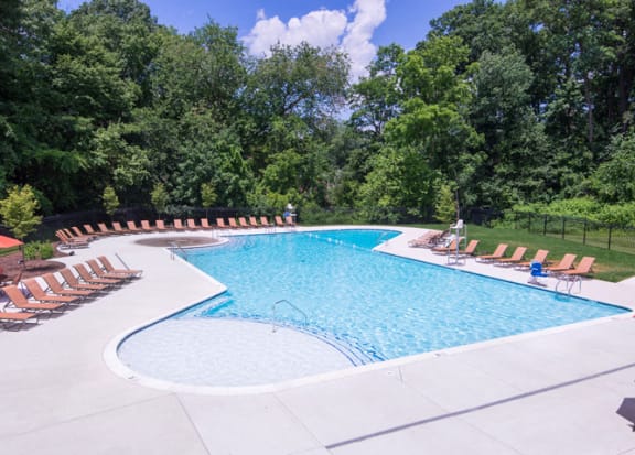 Swimming Pool with Free Wi-Fi and Splash Pad at Courthouse Square Apartments, Towson, Maryland