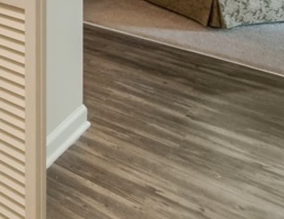 Wood Style Floors at Patchen Oaks Apartments, Kentucky