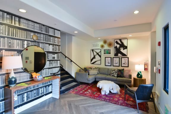 Thumbnail 5 of 16 - Media Center