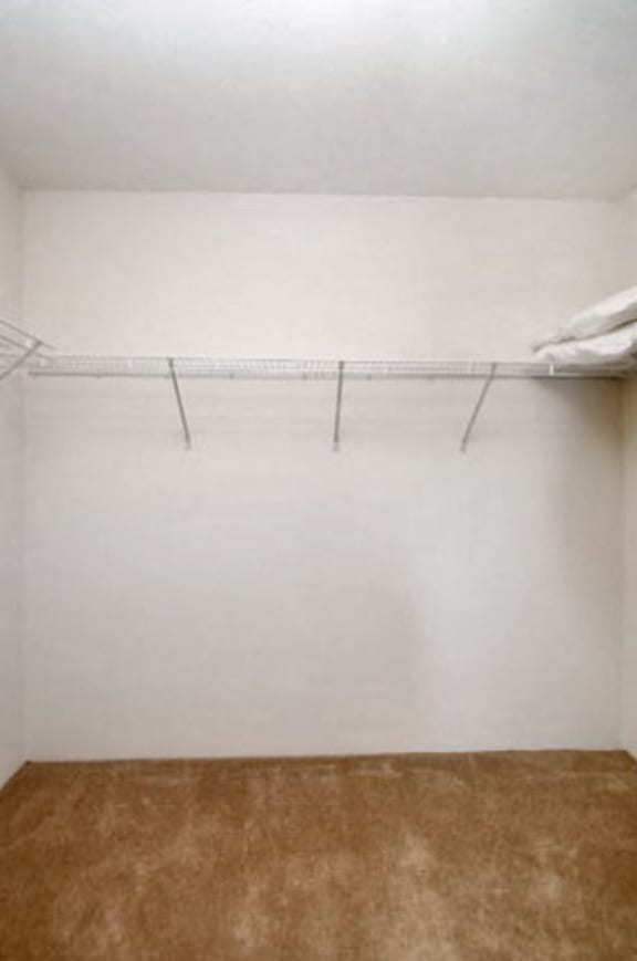 Photos and Video of Higgins Estates Apartments in Athens AL