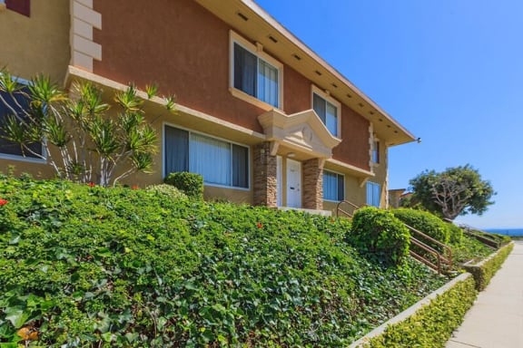 Thumbnail 5 of 30 - Garden Style Living at Marine View Apartments, California