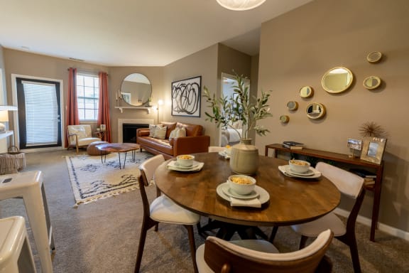 Dining room at The Reserve at Williams Glen Apartments, 2201 Williams Glen Blvd, Zionsville