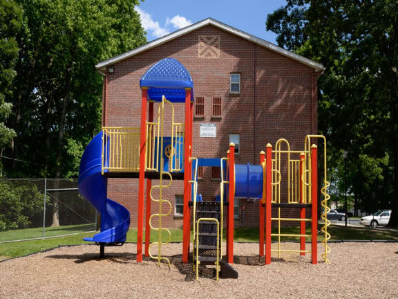 New playground available at Hyde Park Apartments