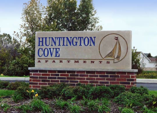 Property Signage at Huntington Cove Apartments, Merrillville, Indiana