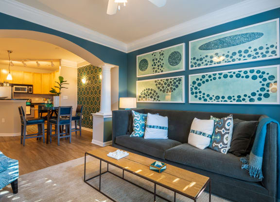 Apartments near Downtown Raleigh Oberlin Court Photos