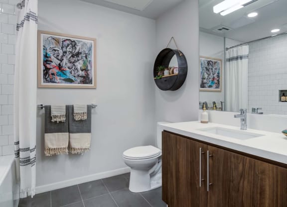Thumbnail 36 of 42 - 4th and J Studio Bathroom