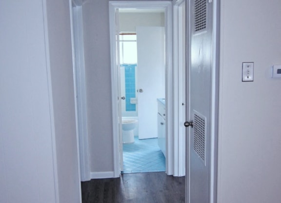 Photos and Video of Enfield Court Apartments in Austin, TX