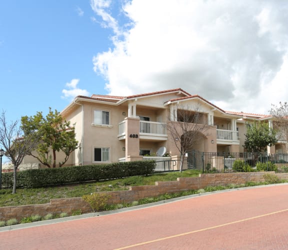 sorrento villas apartments in simi valley ca