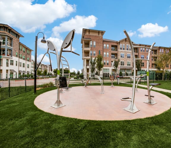 Capitol At Stonebriar Apartments In Frisco Tx