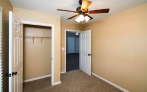 Apartments for Rent in Murfreesboro Tennessee - Three Bedrooms Two Baths and Carpeted Bedrooms