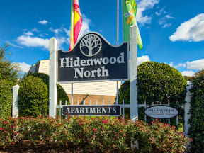 Hidenwood North Apartments Sign