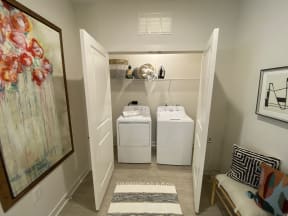 Duke of Charleston, Ladson South Carolina, luxury apartment with full-size washer dryer included