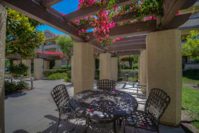 Casa Grande Senior Apartment Homes Lifestyle - Outdoor Seating