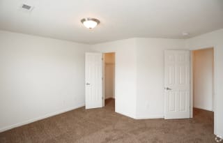 Floor Plan CYPRESS Apartment