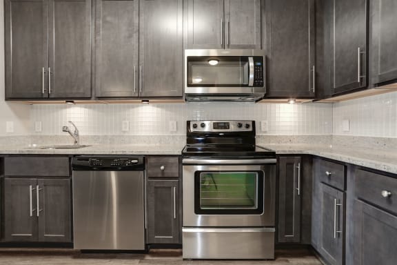 Upscale Stainless Steel Appliances at 800 Carlyle, Virginia, 22314