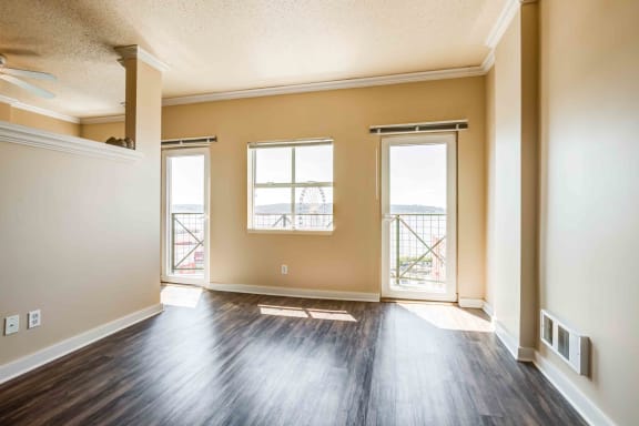 Photos and Video of Post Alley Court in Seattle WA