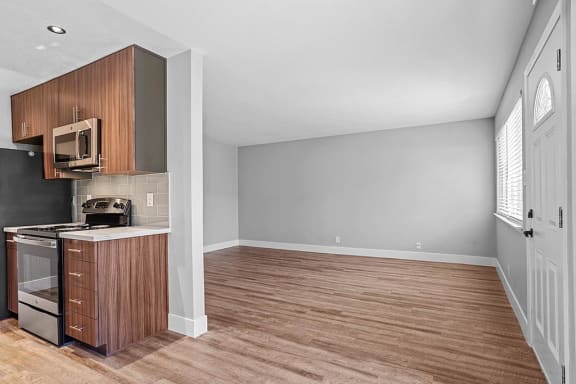 Wood Floor Dining Room Wood Floor Dining Room at Peninsula Pines Apartments, California, 94080