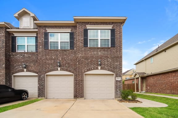Single Family Home for Rent in Pearland, TX