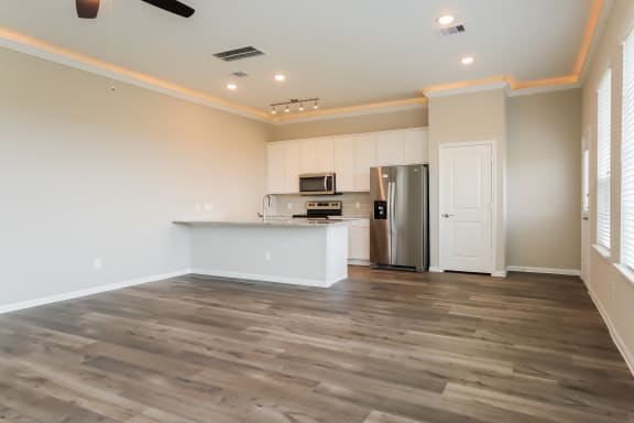 Hardwood Flooring at Pradera Oaks, Texas, 77583