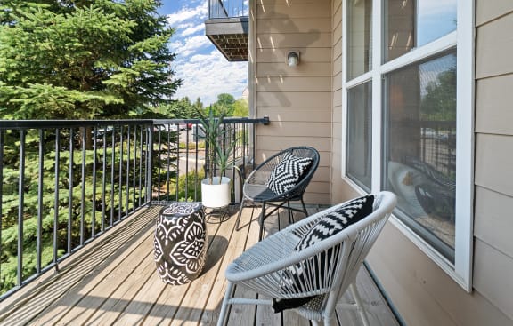 Dominium_Landings at Silver Lake Village_Apt Patio