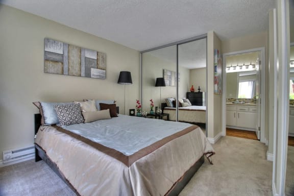 Spacious Bedroom at Casa Alberta Apartments, California, 94087